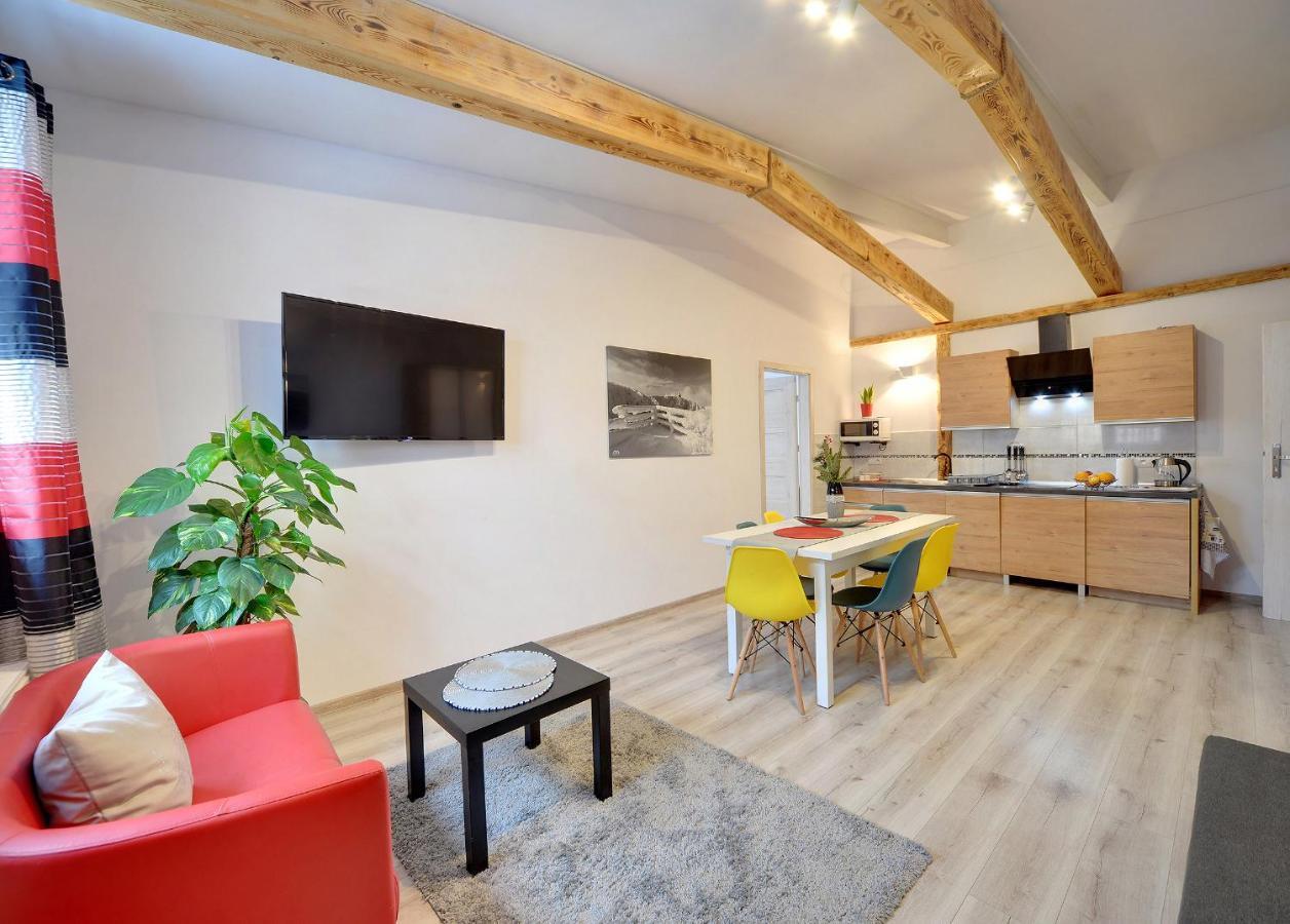 Apartamenty I Pokoje Karpacz - Centrum Karpacza, Parking W Cenie! Buitenkant foto